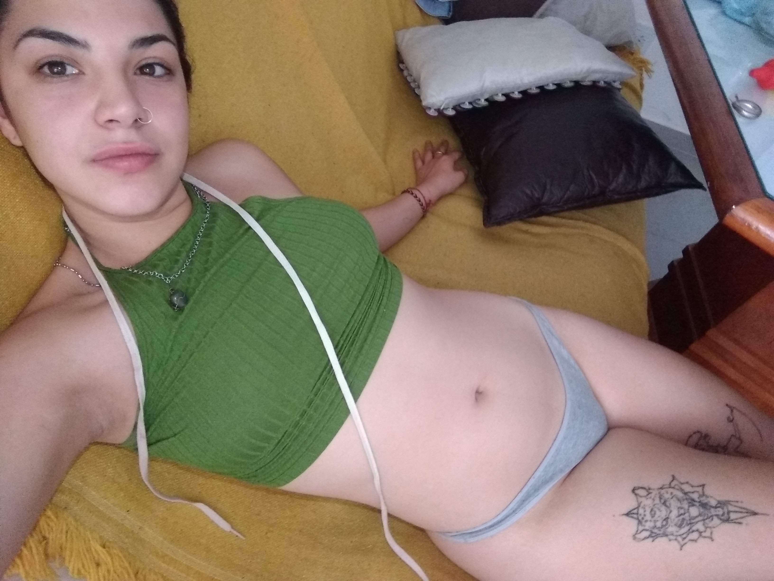 2914396850 Morocha joven con rico culito