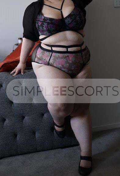468848101 AUSSIE BUSTY CURVY SENSUAL KINKY BBW! Sensual Massage, BNG, Fetish Domme + Pro Sub! INCALL!