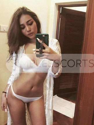 415957899 Japanese kiyomi NEW IN town
