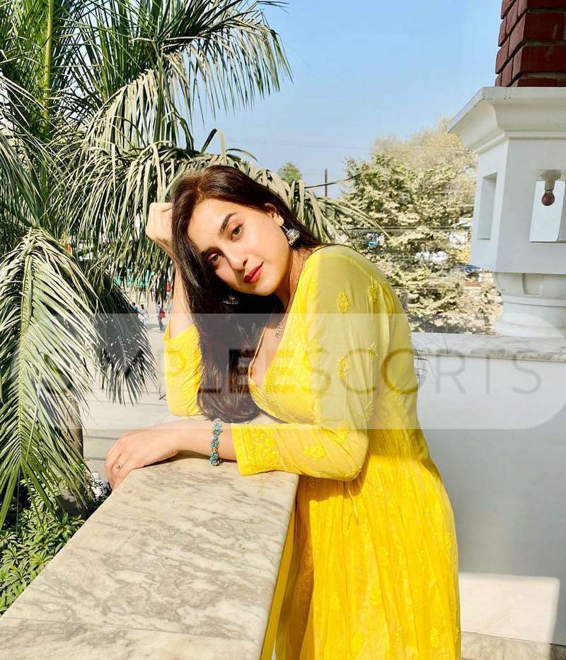 406350081 b-hot indian girls in your city