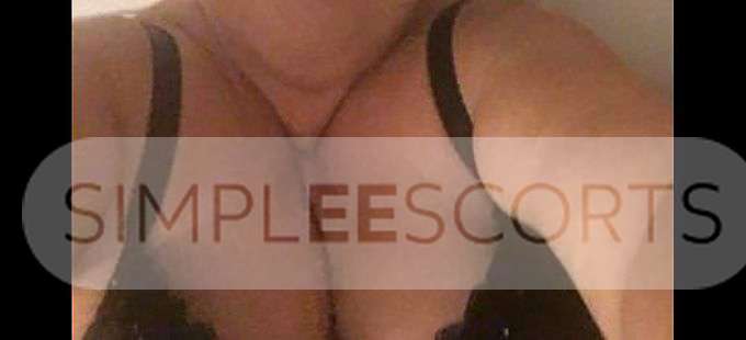 0402119002 I am Jackie hot self-proclaimed lady available every time for sex services