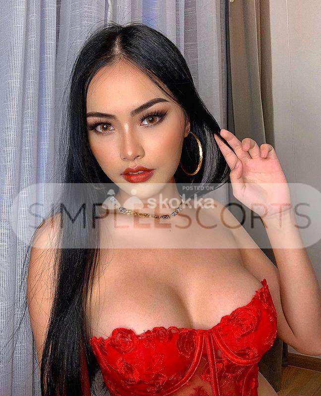 467075880 Seductive high class Bonnie wants some good dick!