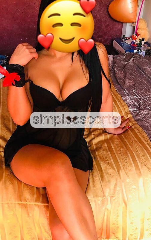 71482228 Linda modelito extranjera de 25 años