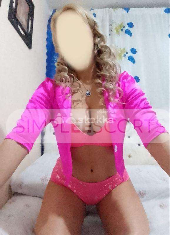 77751739 Dejame comerte el pene