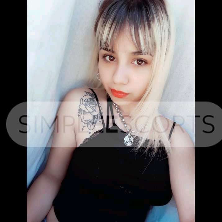 920143593 Juanita hermosa chica escort de 19 añitos