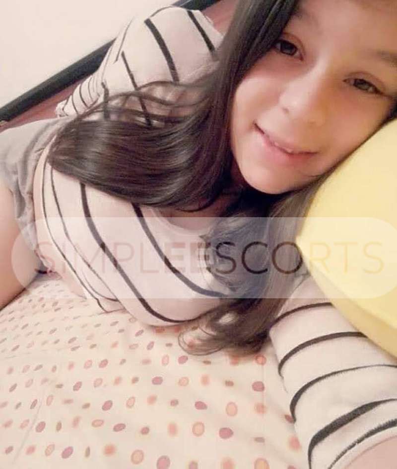 946773588 Colomba 18 años