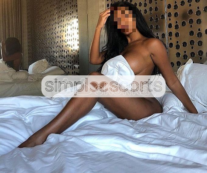 988854927 La cubanita más bella y caliente, cumpliré tus fantasías sexuales
