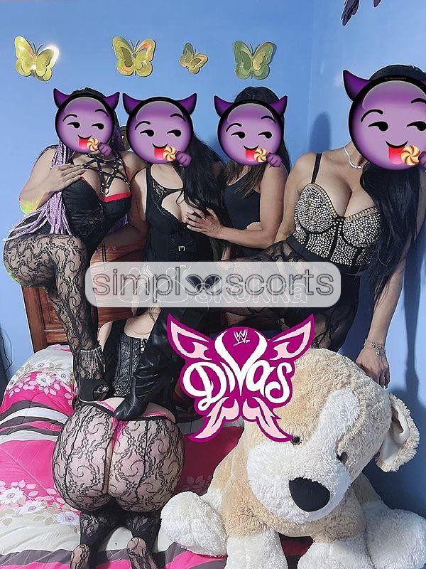 975100057 Somos unas divas con cuerpos esculturales y caritas angelicales