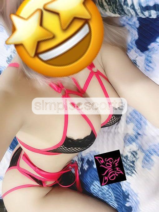 930804887 Hola mis amores soy la princesita Emory la niña de tus sueños, risueña y cariñosa