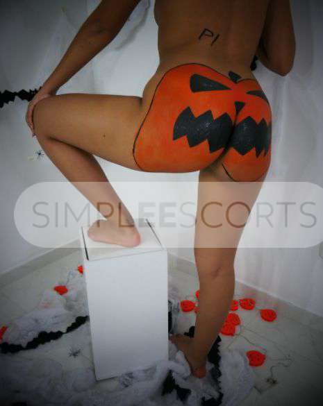 991327901 Tu color favorito Laurita