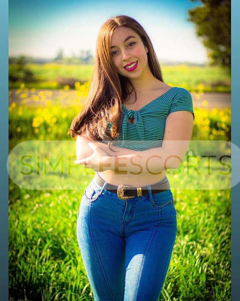 935780401 Daniela cariñosa 26 años