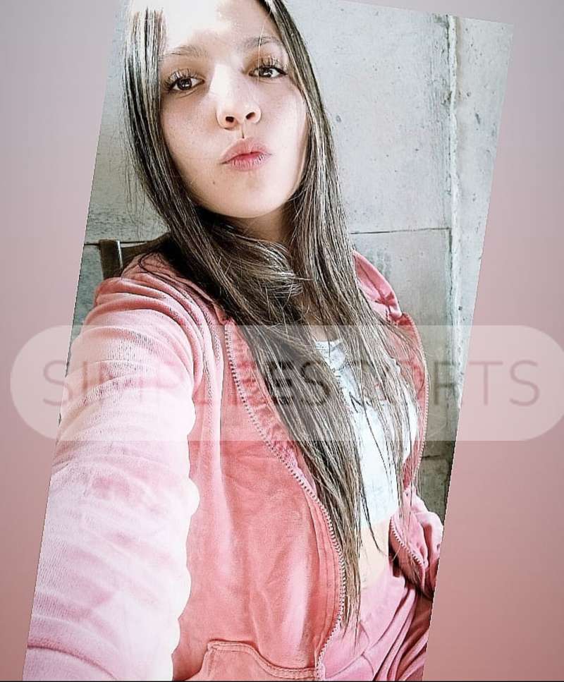 920149443 Vanessa hot