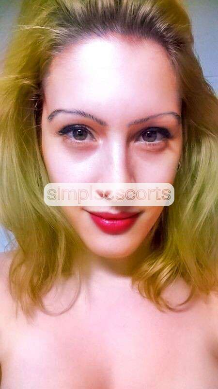 3792045826 Silvia STUDENTESSA IN ERASMUS 21ANNI NUOVA IN ZONA