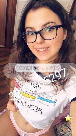 3278865297 Janett PICCOLINA 19 enne TROIETTA ADORO SUCCHIARE CON LA MIA CALDA BOCCA ED ESSERE LECCATA FINO A BAGNARM