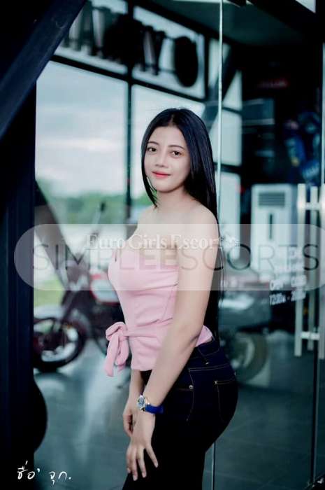 173428906 Creamy lady Nana lives in Penang Malaysia is full time available sex services.