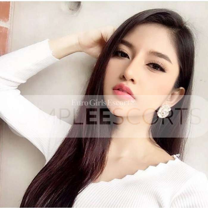 137865023 Hot busty girl Anabella living at safe and secure place in Selangor providing sexual services