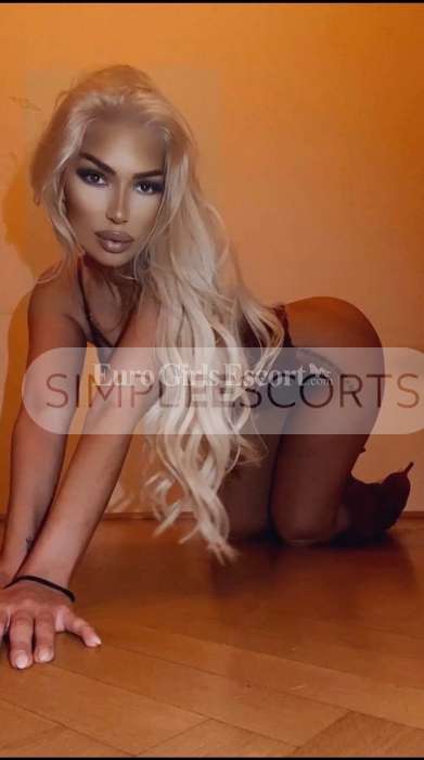 99658985 I am Evelyn very beautiful sultry lady boost your Inner feelings with my sexual body.