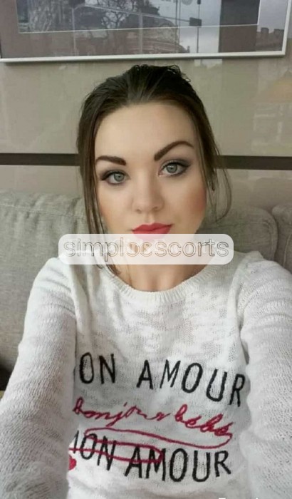 3.93E+11 Antonia sexually attractive lady in Valletta is full time available for you