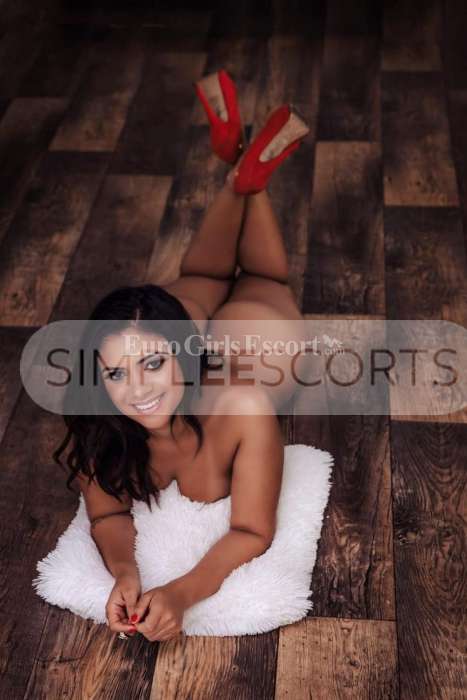 99080264 I'm Lunna very hot party girl yuki giving services of escore sexual satisfaction