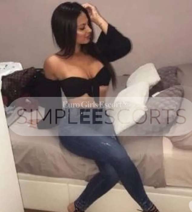 77397122 This is me Sonia beautiful seductive party lady all time available for you