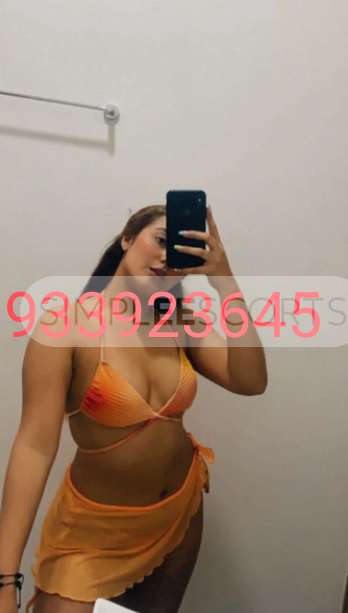 933923645 sexy voluptuosa y travieza scort