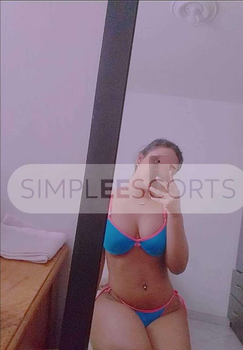 926135953 Dispuesta a complacerte