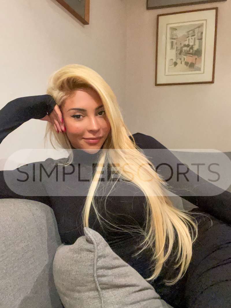7376210753 Adorable TS Cindy moriera available in south Kensington π