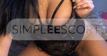 07412603347 Beautiful seductive party lady Mia all time available for you