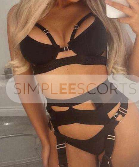07596570367 This is Blaze high profile top party lady living in Sheffield Sheffield Yorkshire