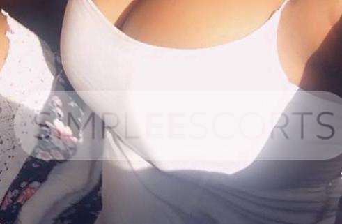 07975854336 High profile busty sultry lady Layla living in Leeds