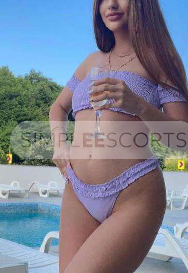 07888501453 This is me Katye young beautiful British seductive party girl full time available for you