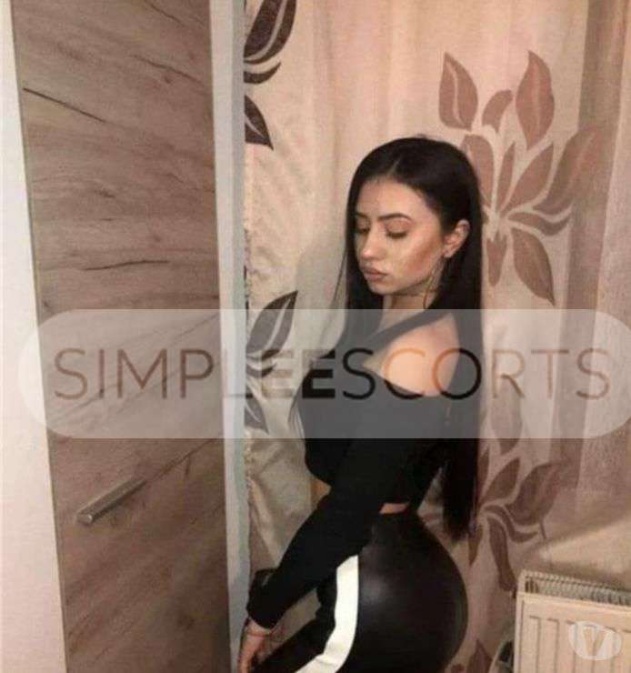 7749127423 This is me top lady with big figure providing sex services